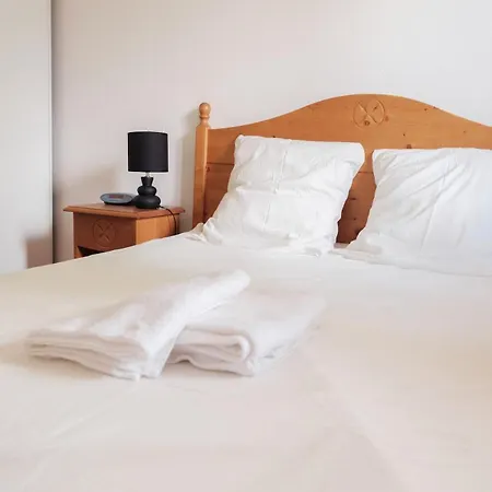 Altitude 1642 - T2 Avec Balcon & Piscine A Font-romeu * Font-Romeu-Odeillo-Via