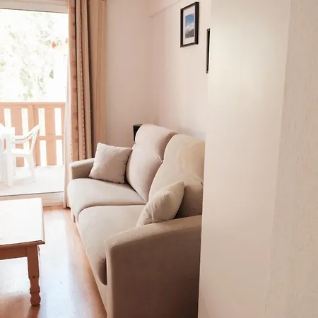 Lumineux - 4 Personnes Avec Terrasse - Skibux A Proximite *
